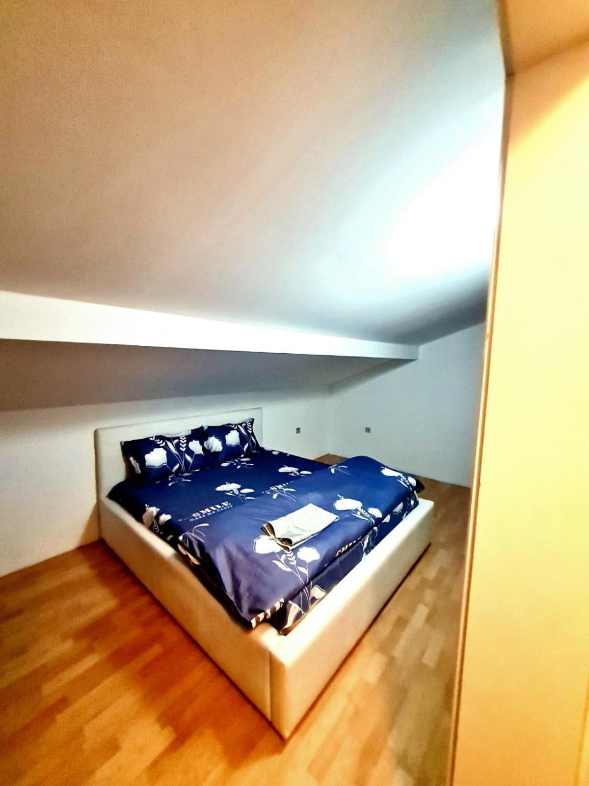 Dm Hostel And Apartments Скоп'є Екстер'єр фото