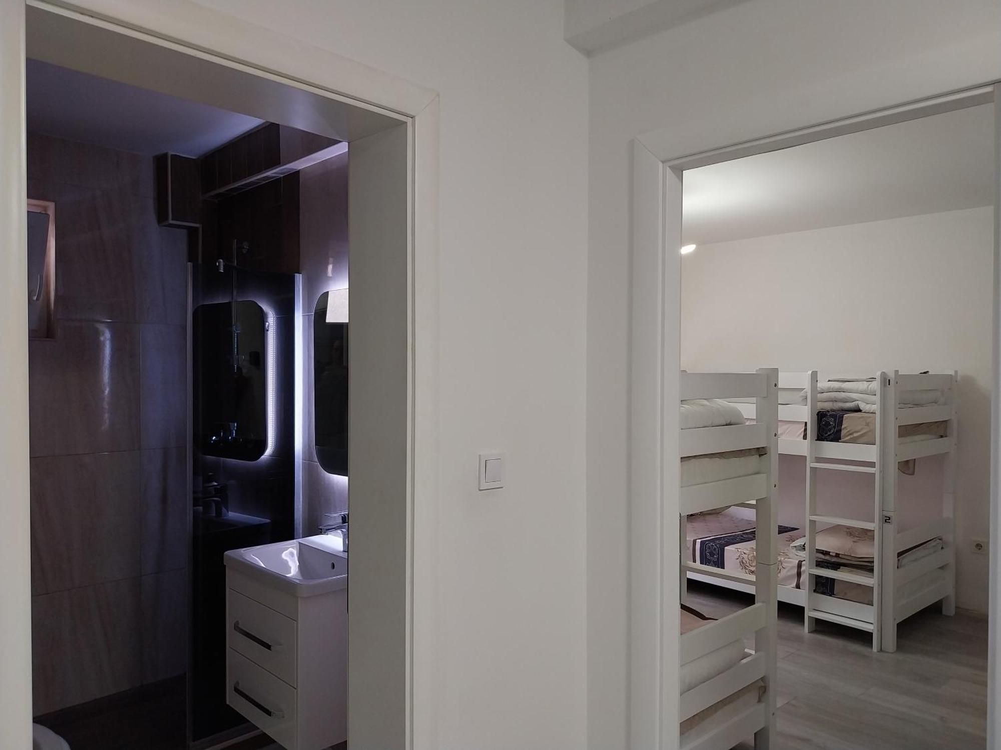 Dm Hostel And Apartments Скоп'є Екстер'єр фото