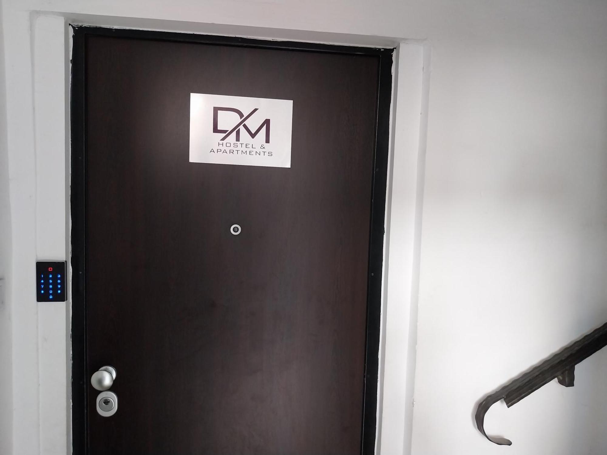 Dm Hostel And Apartments Скоп'є Екстер'єр фото